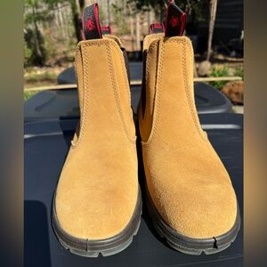 Redback Men’s Banana Suede UBBA Easy Escape Soft Toe Boot - Sz 10.5 (US Sz 11.5)